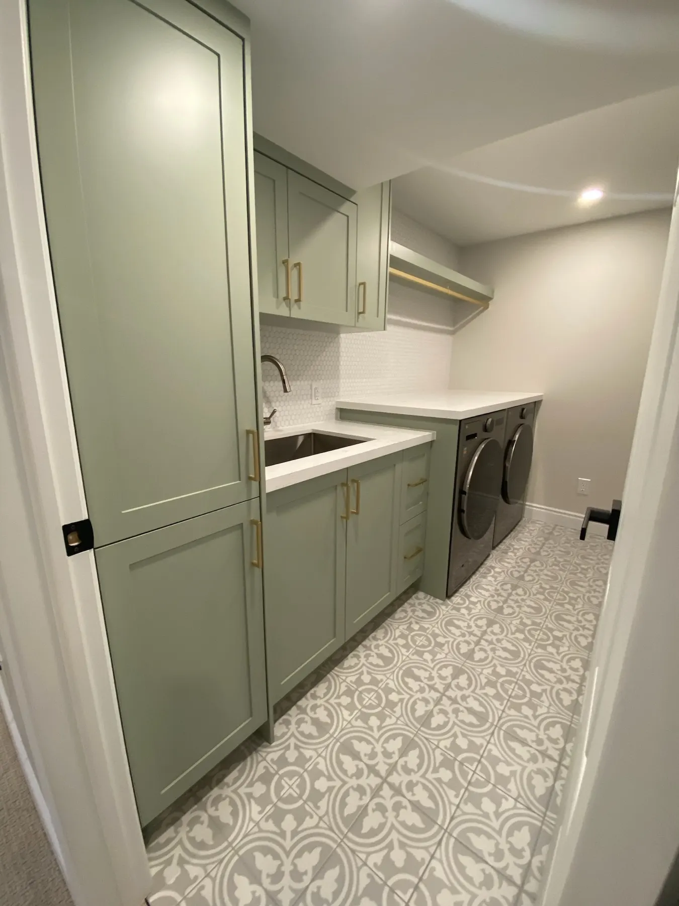 Basements, photo 13